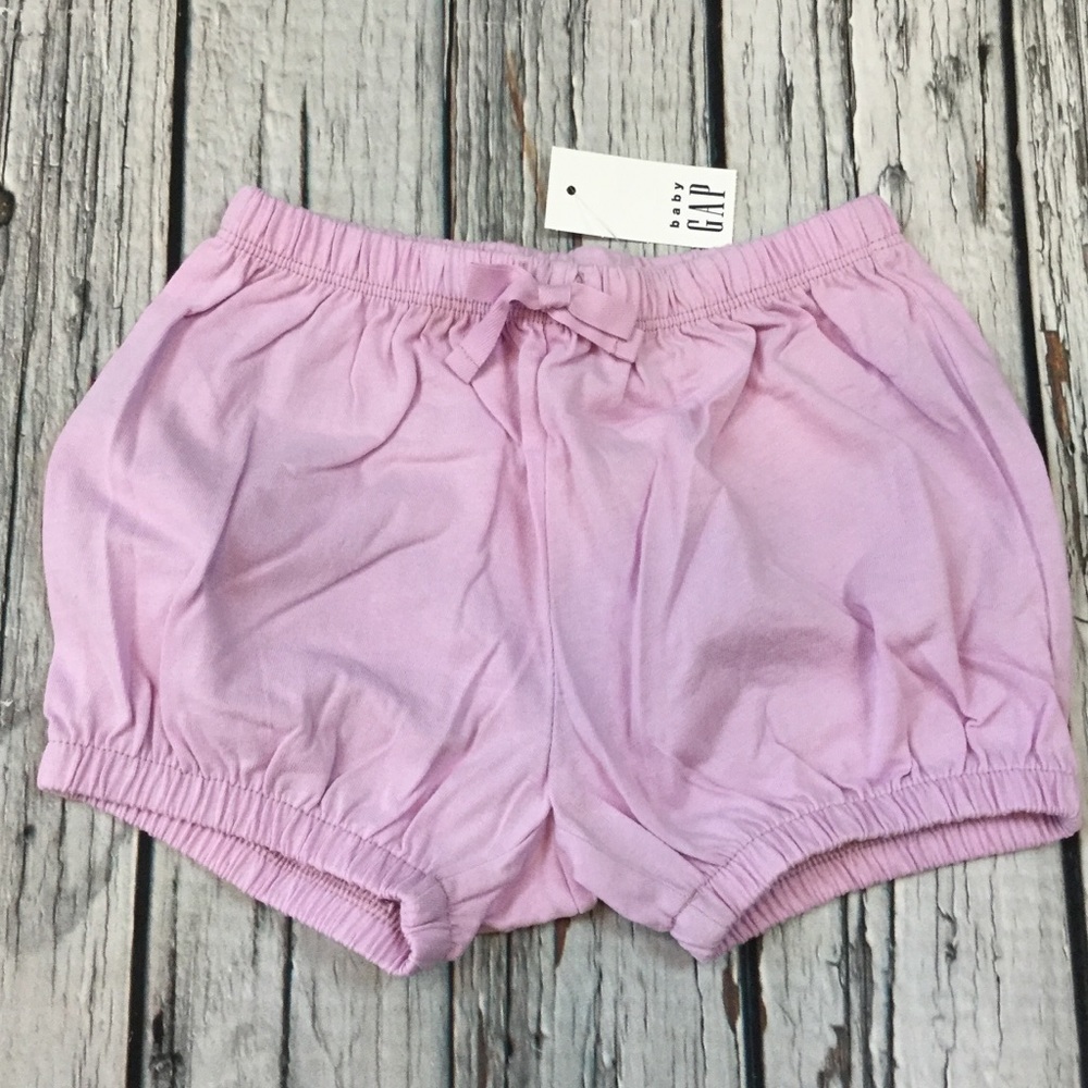 Gap Girls 2T 3T 4T 5T Purple Shorts Outfit - Picture 3 of 5